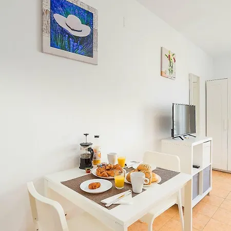 Center D Apartment *